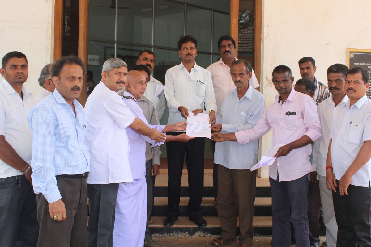 ರಾಘವೇಶ್ವರ ಶ್ರೀಗಳ ಆಹ್ವಾನಕ್ಕೆ ಖಂಡನೆ